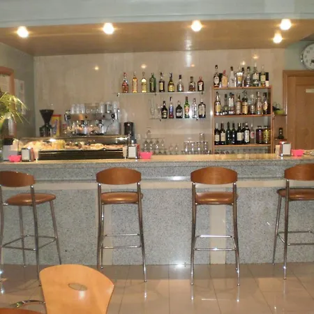 Dora Hotel *