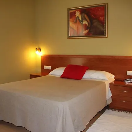 Hotel Dora *